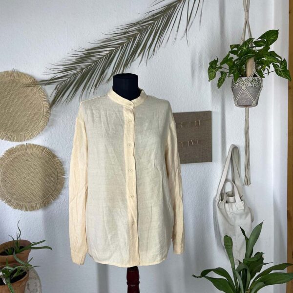 Bež bluza Missguided iz kolekcije Petite, dugih rukava sa klasičnim dizajnom i dugmadima