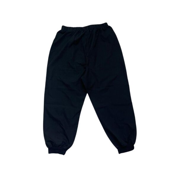 Donji deo crne trenerke SHEIN; prodaja ženske garderobe