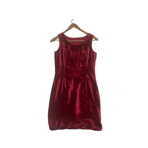 Crvena plišana haljina